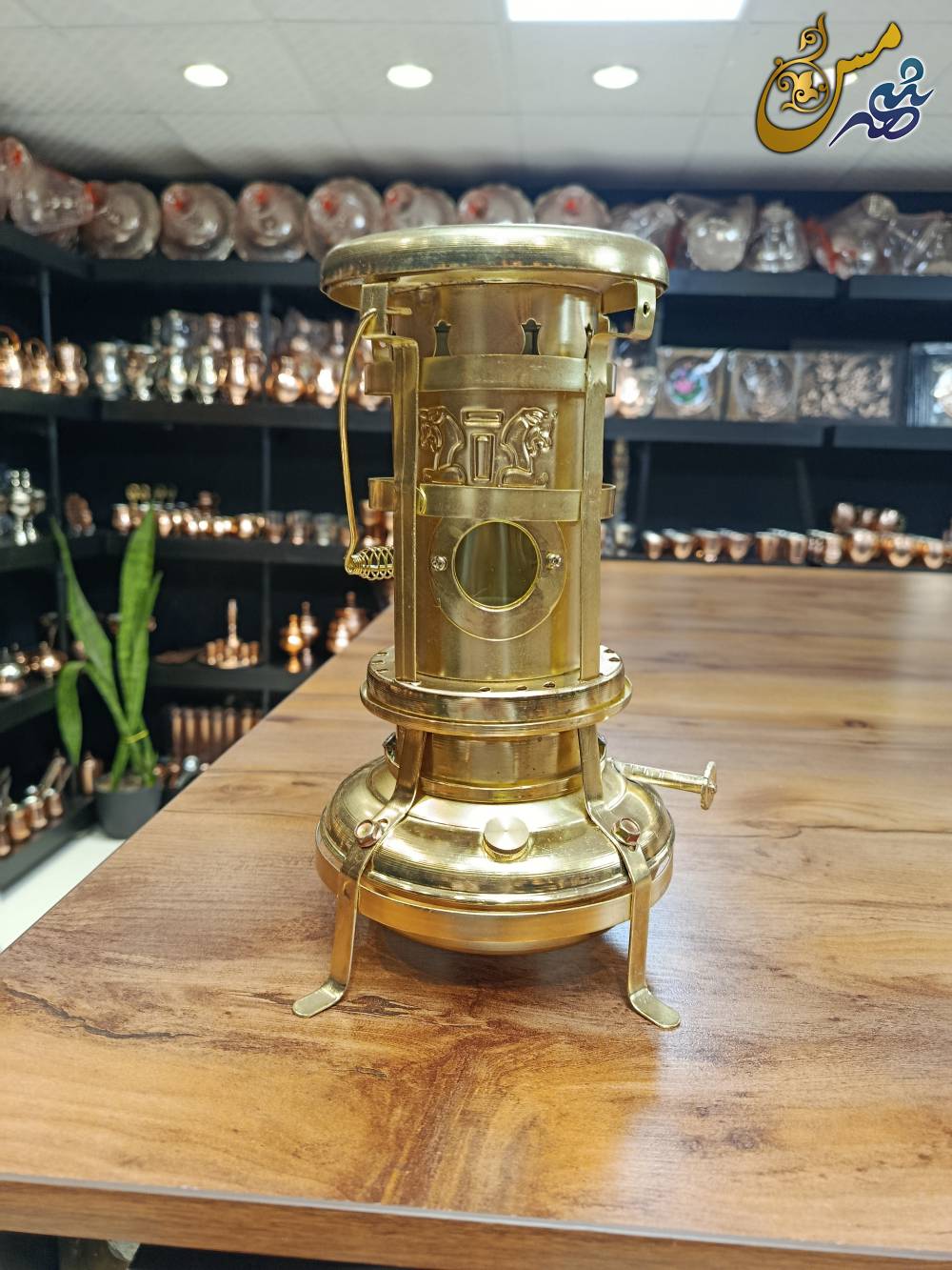 چراغ علاالدین طلایی 