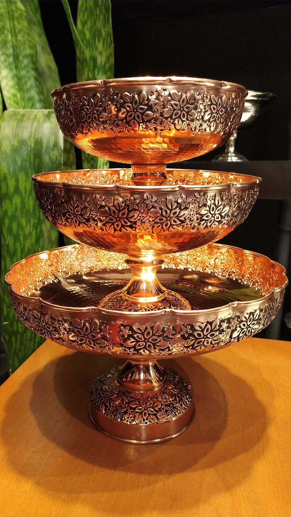 سرویس پذیرایی مسی